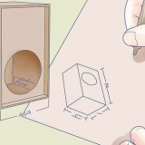 Costruire una cassa degli altoparlanti