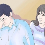 Riconoscere la crisi di mezza età di un uomo (per le donne)