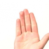 Fare un'ocarina con le mani