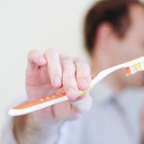 Prevenire l'alitosi