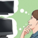 Collegamento di una console di gioco allo schermo di un computer