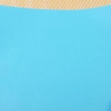 Piega un pezzo di carta in tre parti uguali