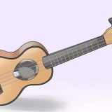 Accordare un ukulele