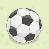 Sparare un pallone da calcio