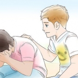 Confortare un amico che è sconvolto