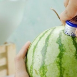 Fare un'anguria con la vodka