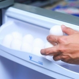 Come cucinare le uova senza romperle