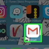 Trova i messaggi archiviati in gmail