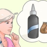 Tingere i capelli decolorati