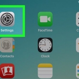 Attivazione e disattivazione dello schermo diviso su un ipad