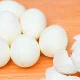 Fare le uova ripiene
