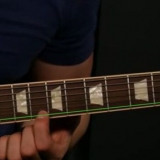Impara a leggere e suonare le tablature della chitarra