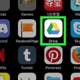 Aggiungi google drive all'app file su iphone o ipad