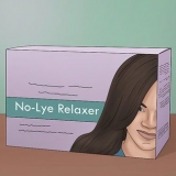 Usando un rilassante per capelli