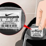Trova il numero del modello sulle scarpe nike