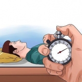 Controllo della frequenza respiratoria di qualcuno