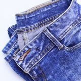 Come rimuovere le macchie di inchiostro dai jeans