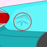 Rimozione dell'ammaccatura della tua auto con un asciugacapelli