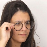 Regola gli occhiali
