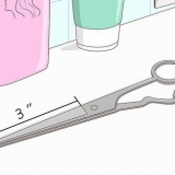 Taglia i tuoi lunghi capelli