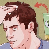 Pettinarsi i capelli (uomini)