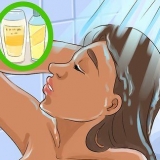 Raddrizza i capelli in modo naturale