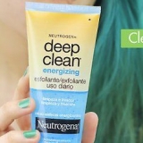 Preparare la pelle per applicare il trucco