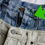 Dai ai tuoi jeans un aspetto consumato