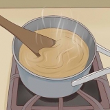 Addensare la salsa al caramello