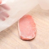 Preparare la braciola di maiale disossata