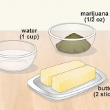 Fare i biscotti alla cannabis