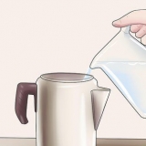 Fare il caffè in una caffettiera