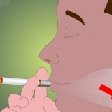 Soffiare cerchi con il fumo