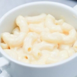 Scaldare i maccheroni con il formaggio