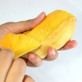 Preparare il succo di mango