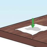 Rimuovere l'olio dal legno