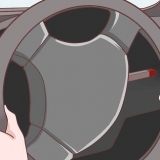 Fuga da un'auto che affonda