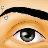 Trattare i piercing infiammati
