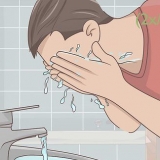 Sbarazzati dell'acne in modo naturale
