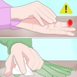 Prevenire il dolore al polso durante le flessioni