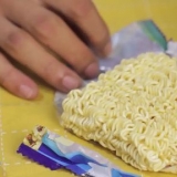 Preparate i ramen nel microonde