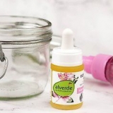 Fare l'acqua di rose