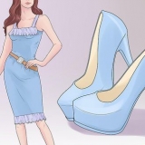 Scegliere le scarpe con un vestito