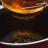 Fare caramelle allo sciroppo d'acero