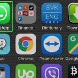 Invia adesivi su whatsapp