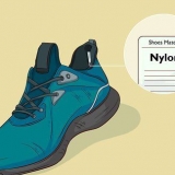 Scarpe sintetiche elastiche