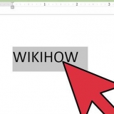 Come creare testo delineato in word