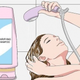 Togli il toner dai capelli