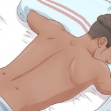 Essere nudi più spesso mentre vivi con la tua famiglia