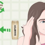 Togliere il grasso dai capelli